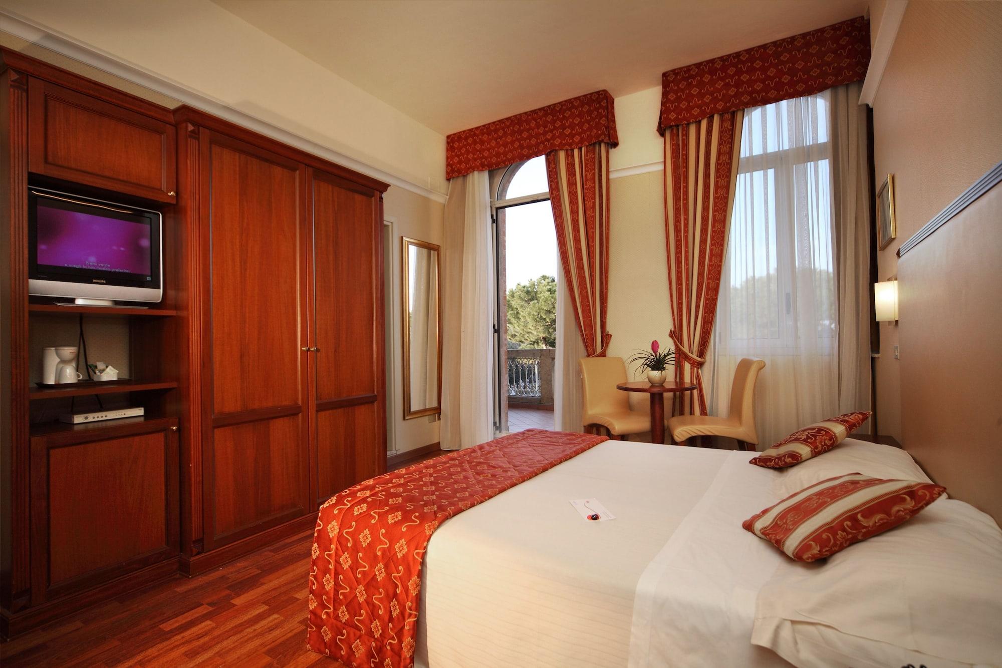 Villa Adriatica Ambienthotels Римини Экстерьер фото