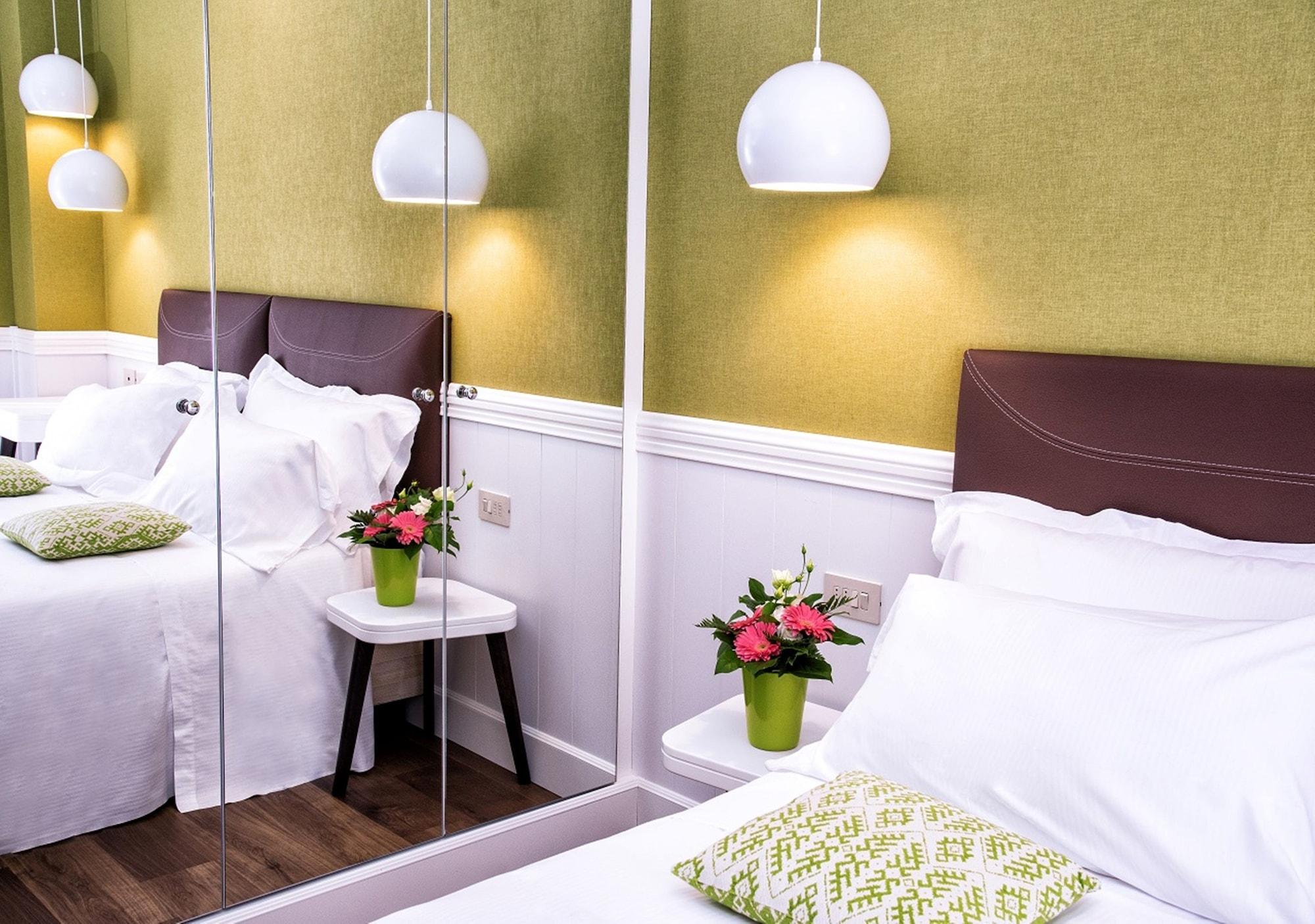Villa Adriatica Ambienthotels Римини Экстерьер фото