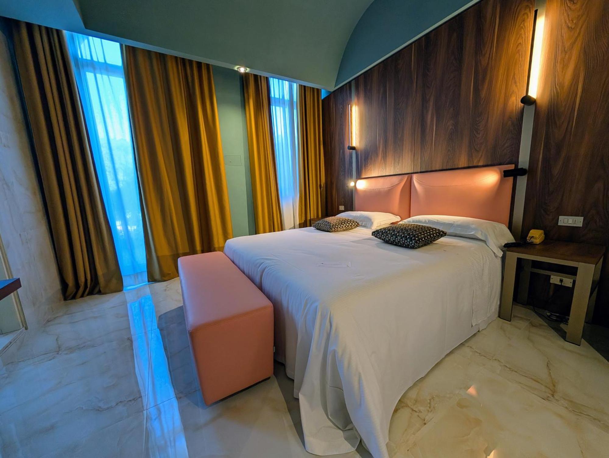 Villa Adriatica Ambienthotels Римини Экстерьер фото